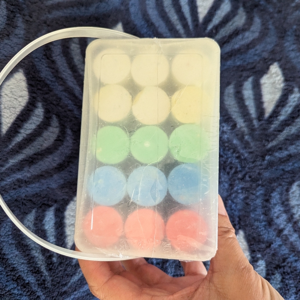 Spritz Sidewalk Chalk 15 Count. Ages 4+